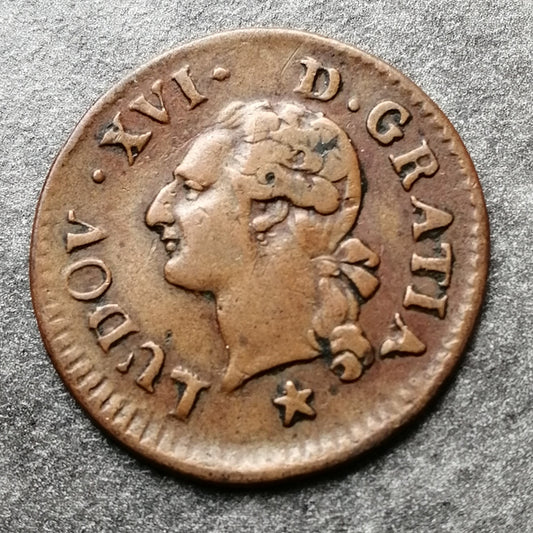 Luis XVI (1774-1792) Liard con escudo 1782 y Aix - 2,92 gr