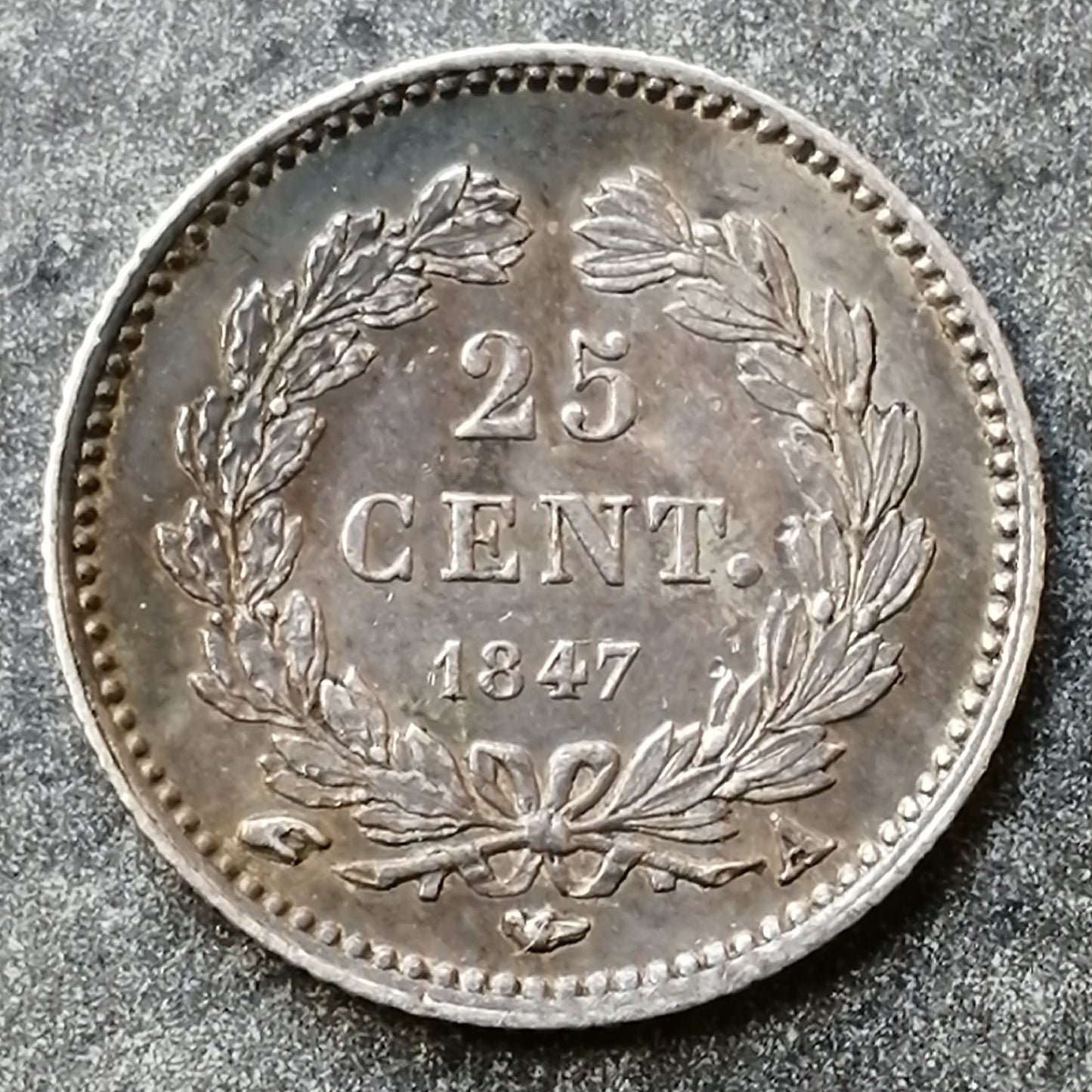 Luis Felipe (1830-1848) 25 céntimos 1847 A París Plata 1,25 gr G. 357