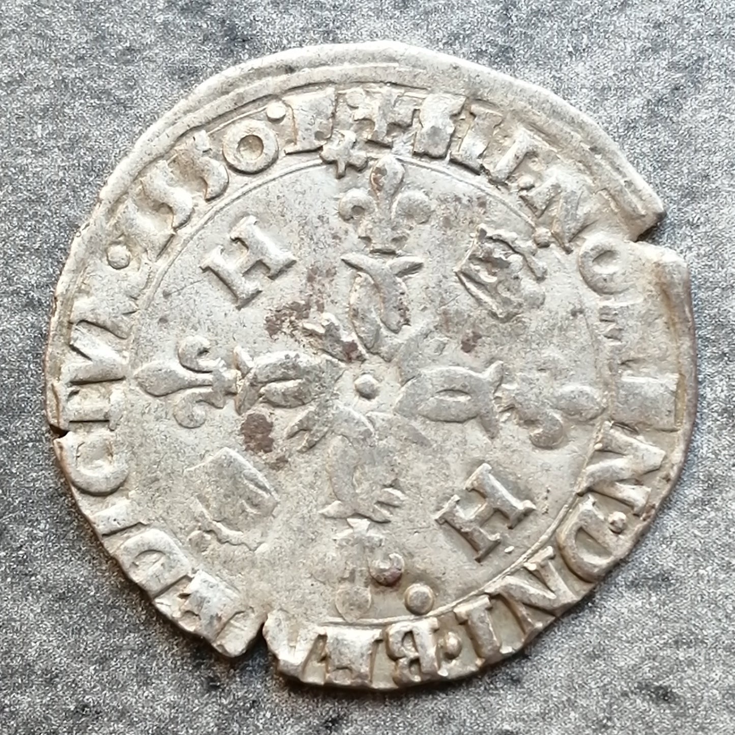 Enrique II (1547-1559) Douzain con croissants 1550 D Lyon 2,43 gr