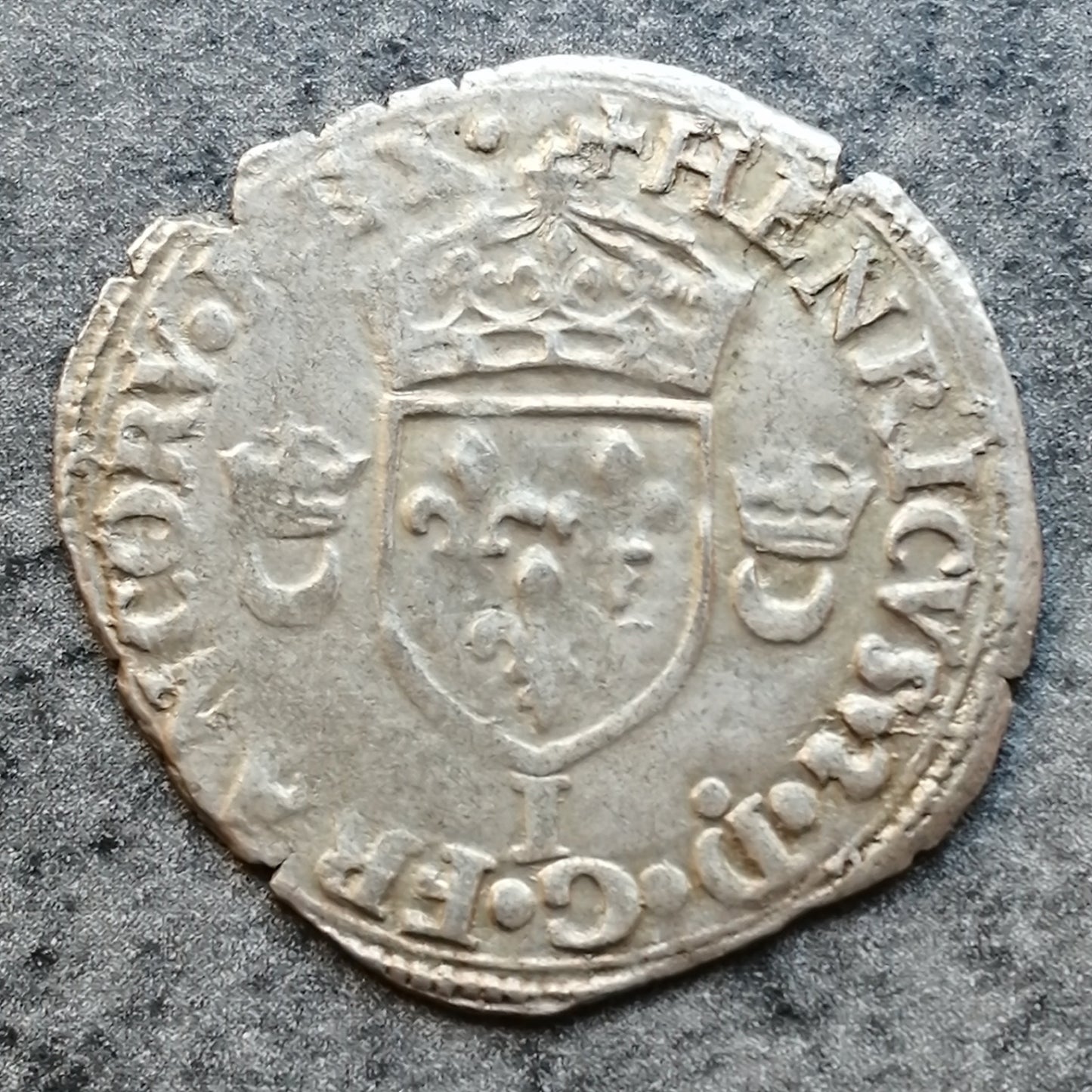 Henri II (1547-1559) Douzain aux croissants 1550 I Limoges 2.51 gr