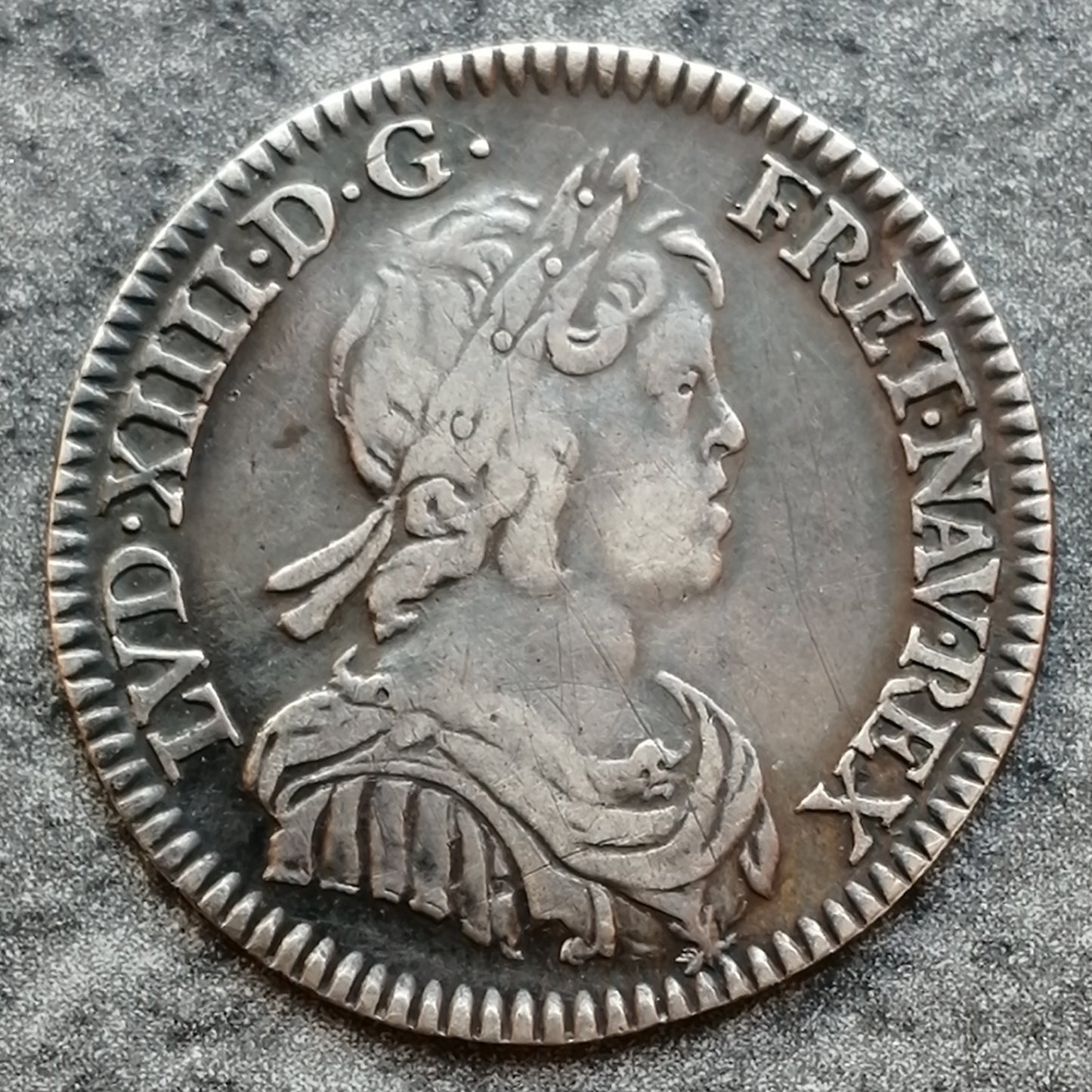 Louis XIV (1643-1715) 1/12 écu à la mèche courte 1644 A Paris 2.25 gr