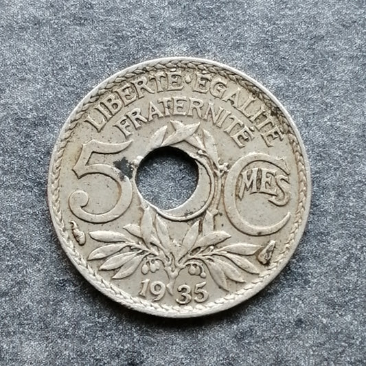 Por defecto 5 céntimos 1935 Agujero descentrado Lindauer 1,98 gr