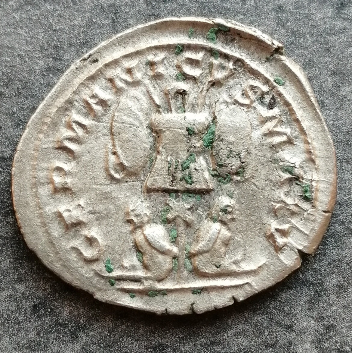 Galieno (253-268) Antoniniano Germánico Max V 4,59 gr 24 mm