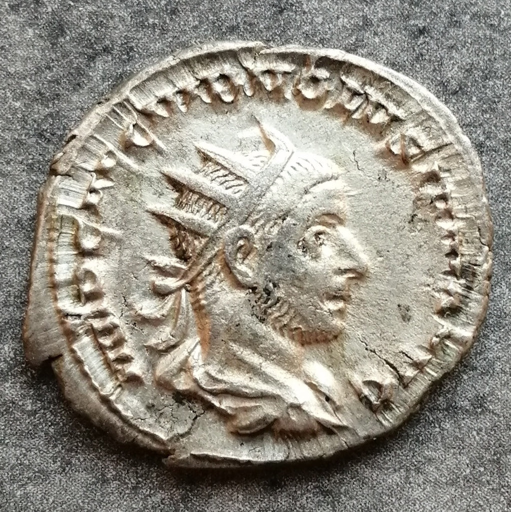 Volusiano (251-253) Concordia Antoniniana Promedio 3,15 gr 23 mm