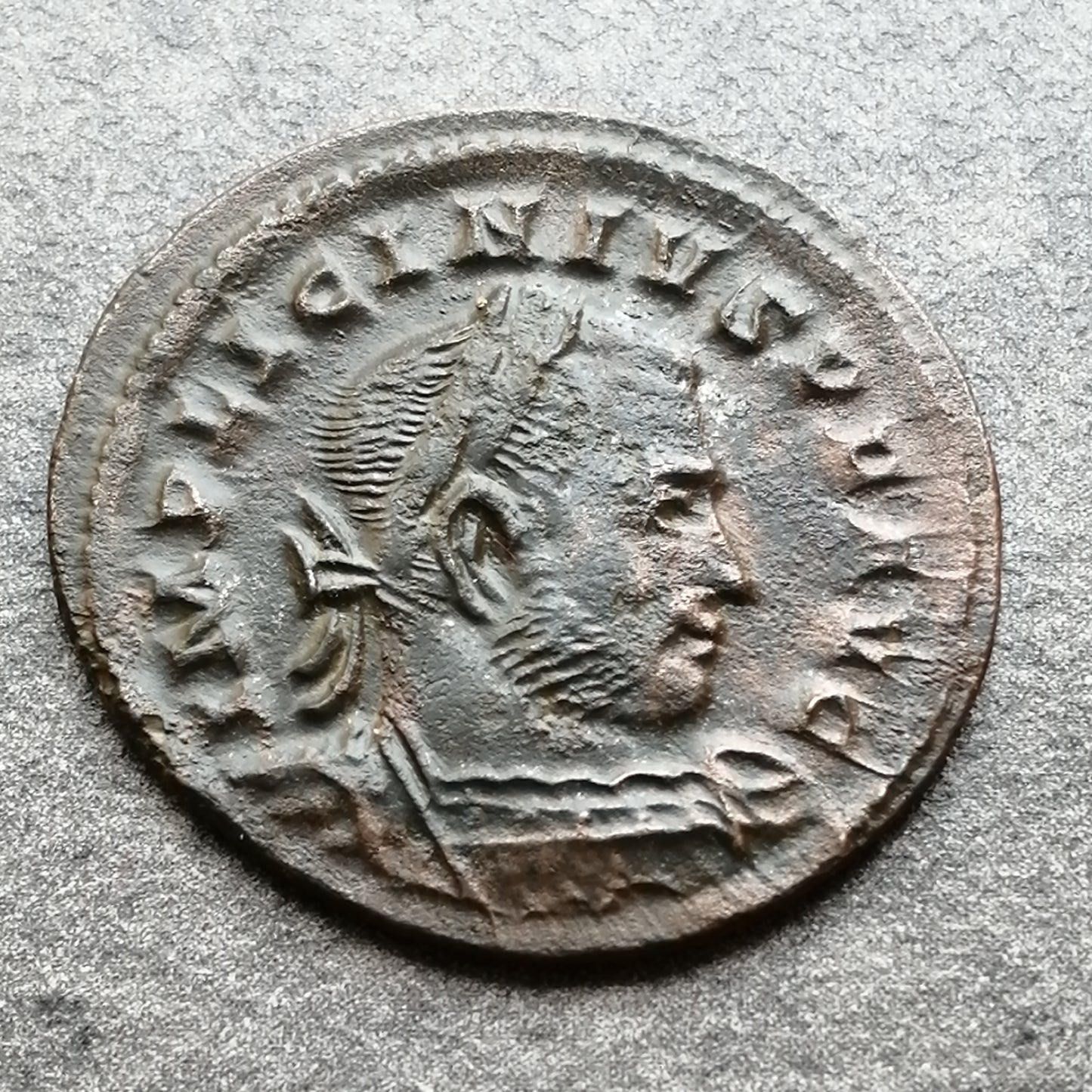 Licinius (308-324) Follis genius Pop ROM Treves 2,81 GR 21 mm