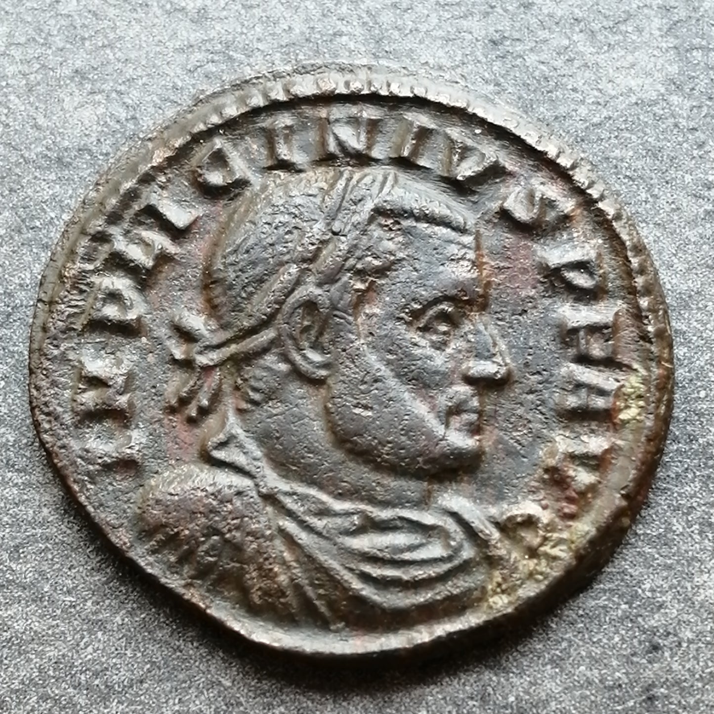 Licinius (308-324) Follis Soli Invicto Comiti Arles 3.52 gr 20 mm