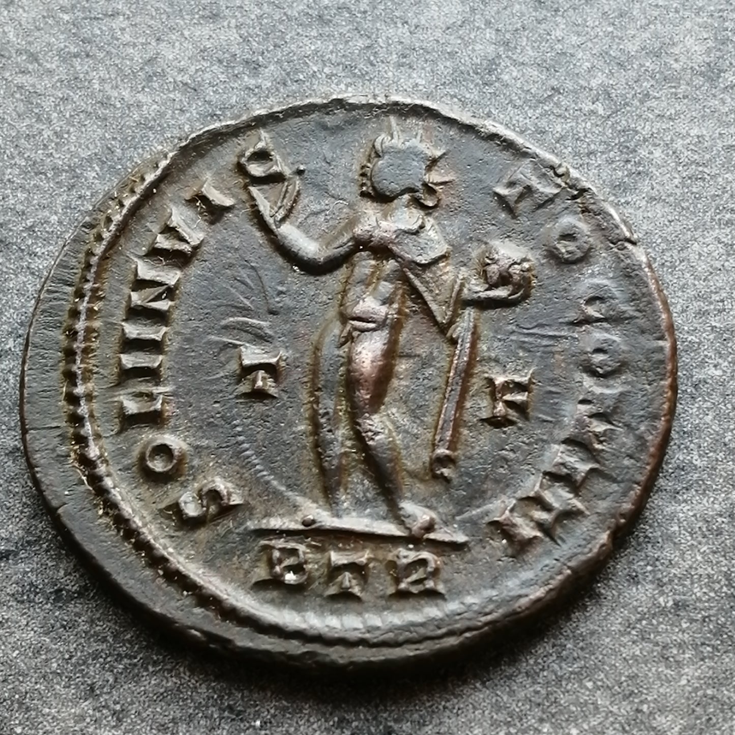 Constantino I (306-337) Follis Soli Invicto Comiti Trier 3,93 gr 21,5 mm