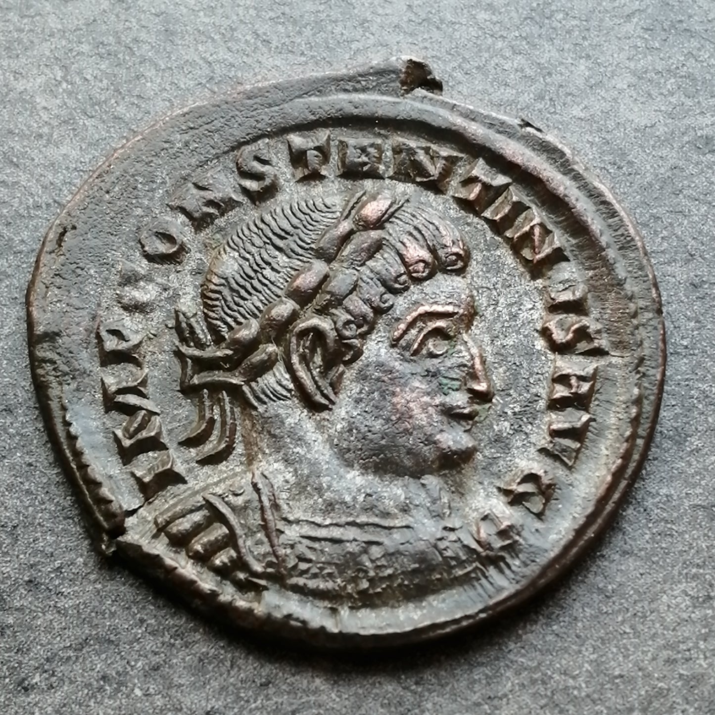 Constantino I (306-337) Follis Soli Invicto Comiti Trier 4,31 gr 24 mm