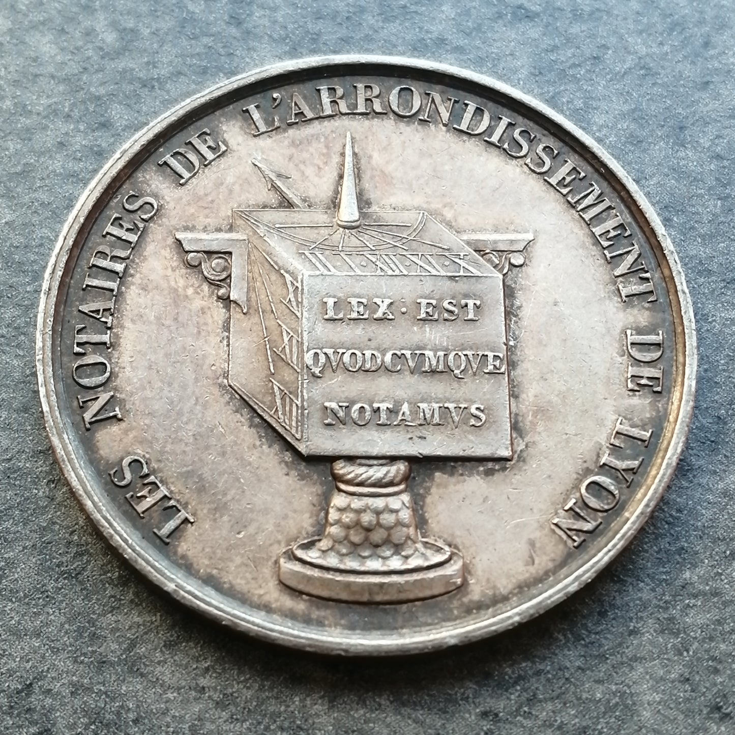 Ficha Notarios de Lyon 1830 Plata 12,68 gr 32 mm