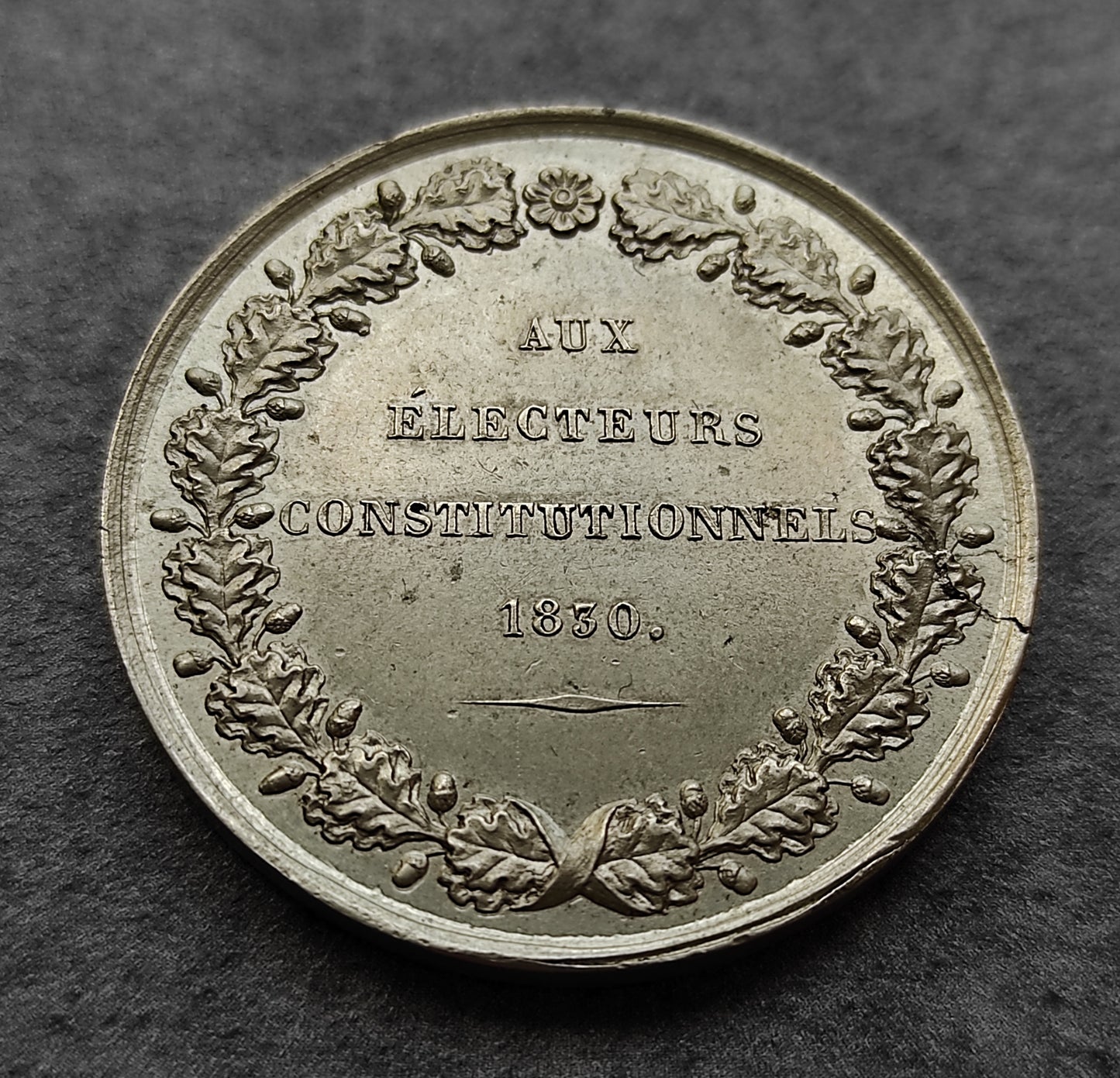 Token La Disolución de 1830. A los Electores Constitucionales. 19,6g