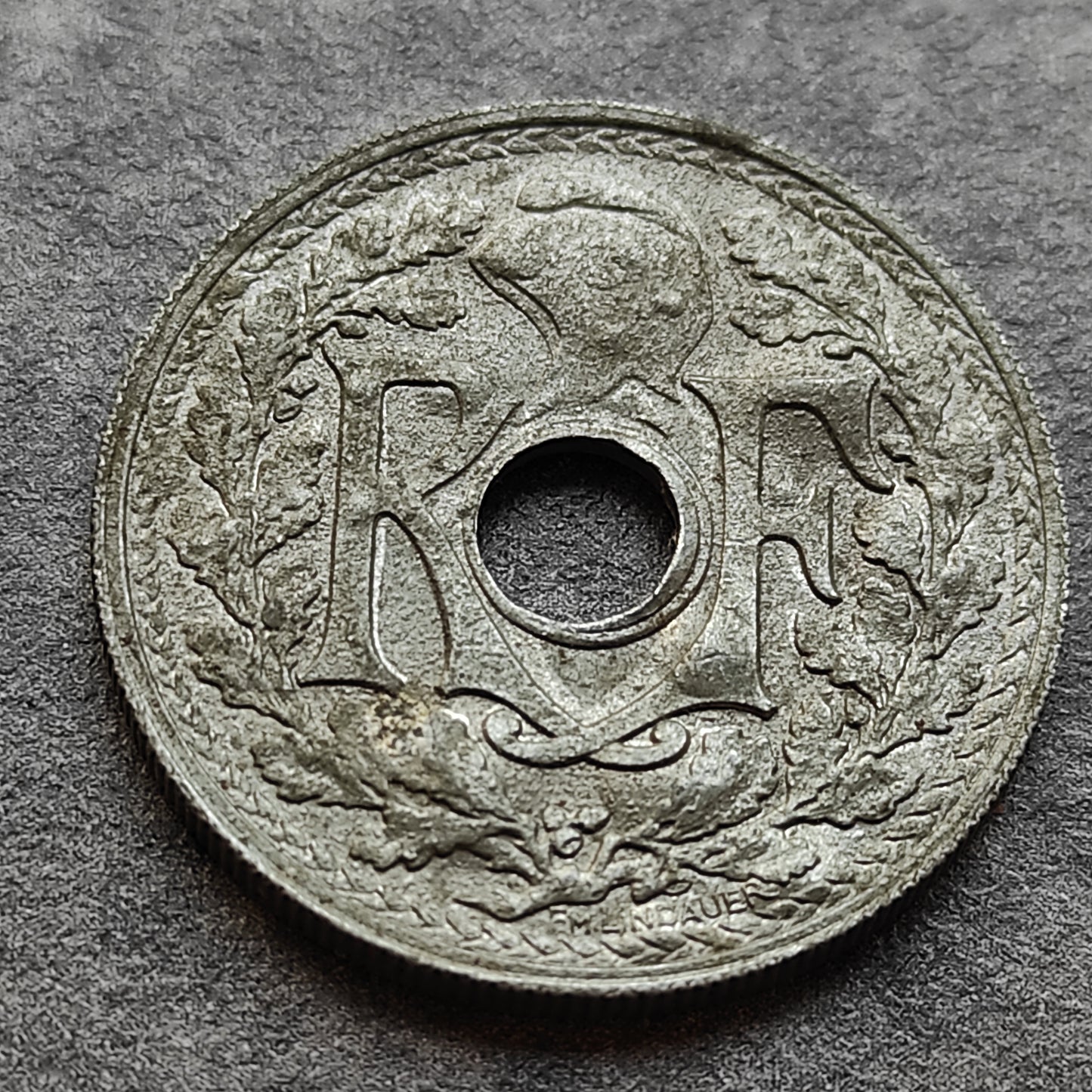 20 céntimos 1945 C CastelAlforfón zinc 3,62 gr