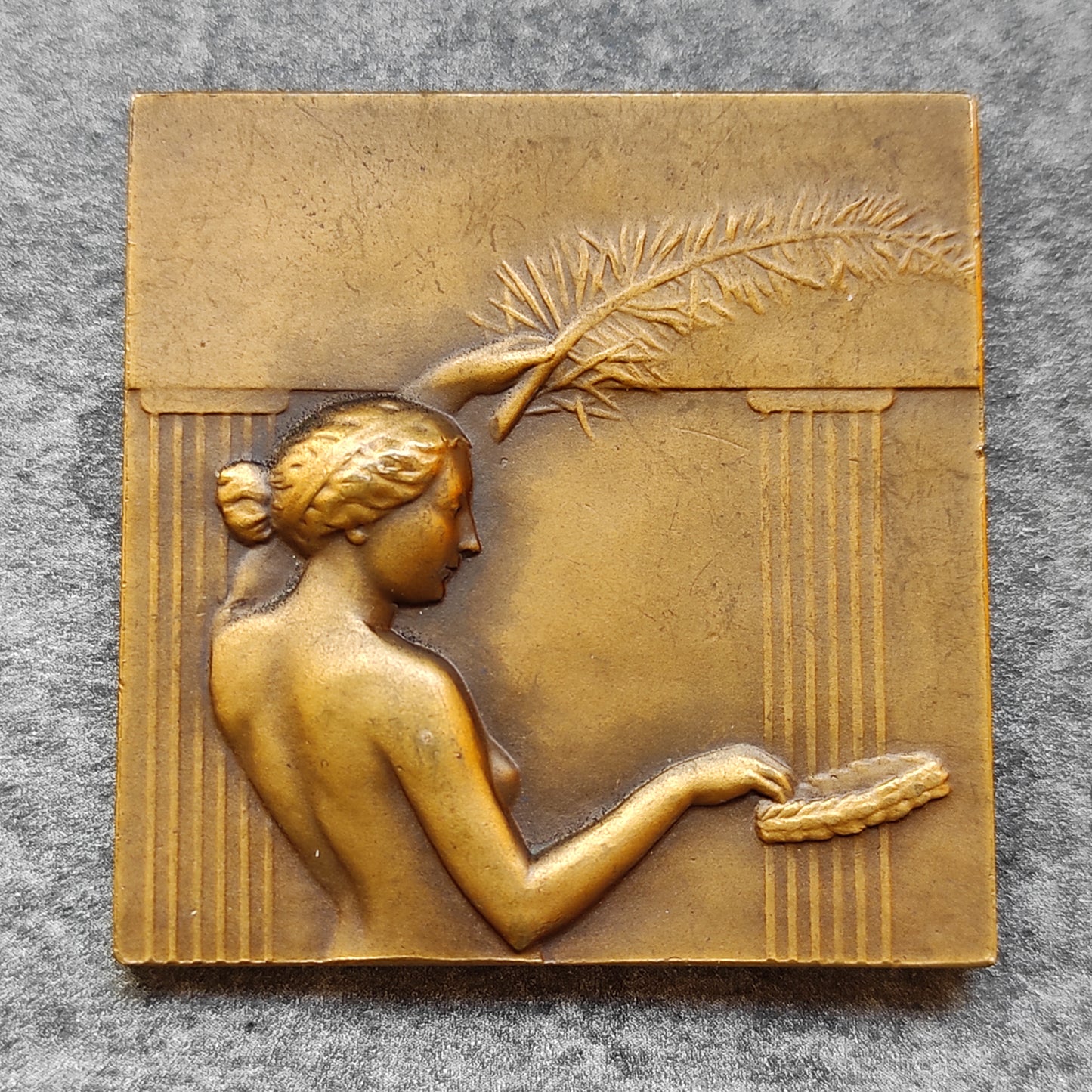 Medal Cycles and artistic representation of victory by André Mery in bronze 45.93 gr 44x44 mm