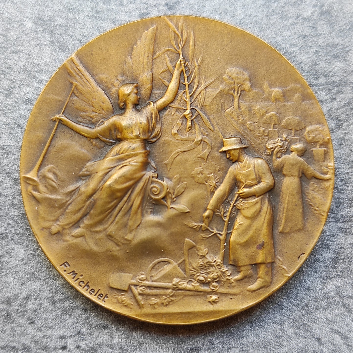 Horticulture horticulture company medal in northern France Palais Rameau Lille in bronze by Michelet 50 mm 50.17 gr