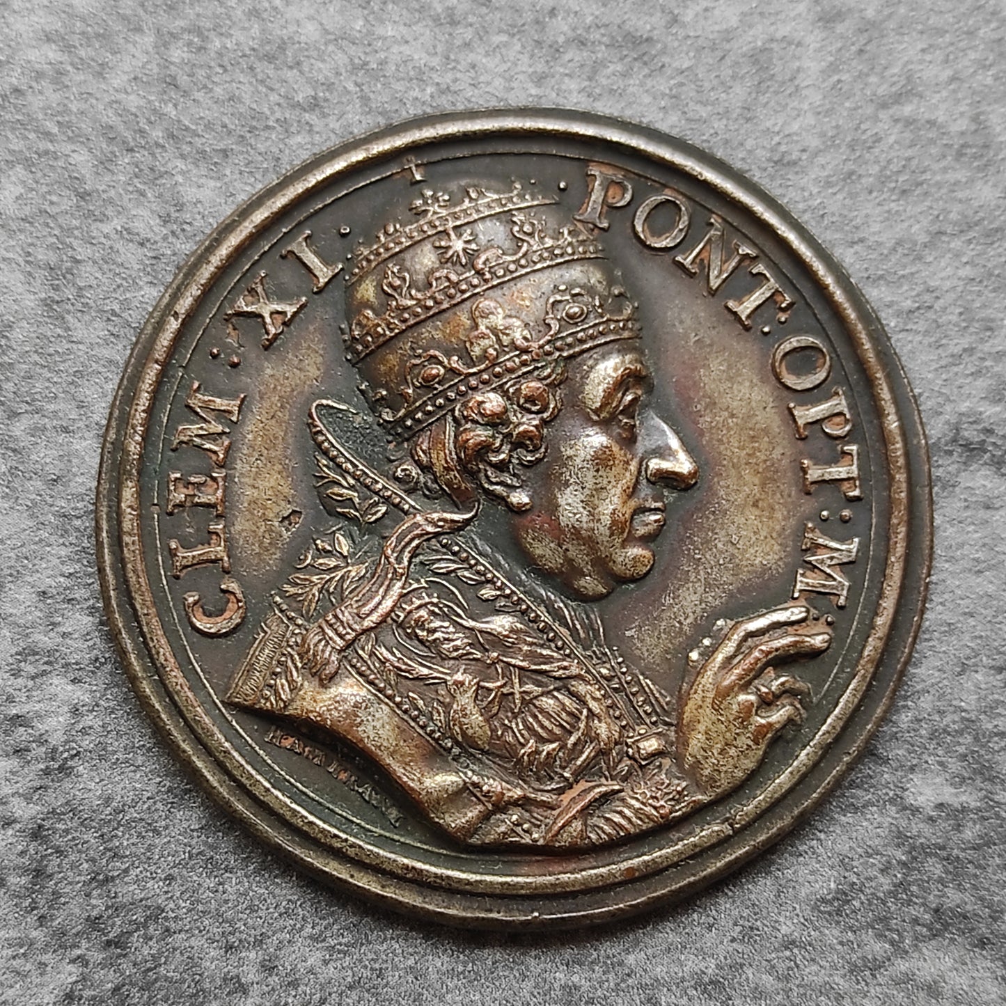 Medalla Papal Clemente XI 1702 Plano de la nueva basílica Bronce plateado 45 mm 33,2 gr