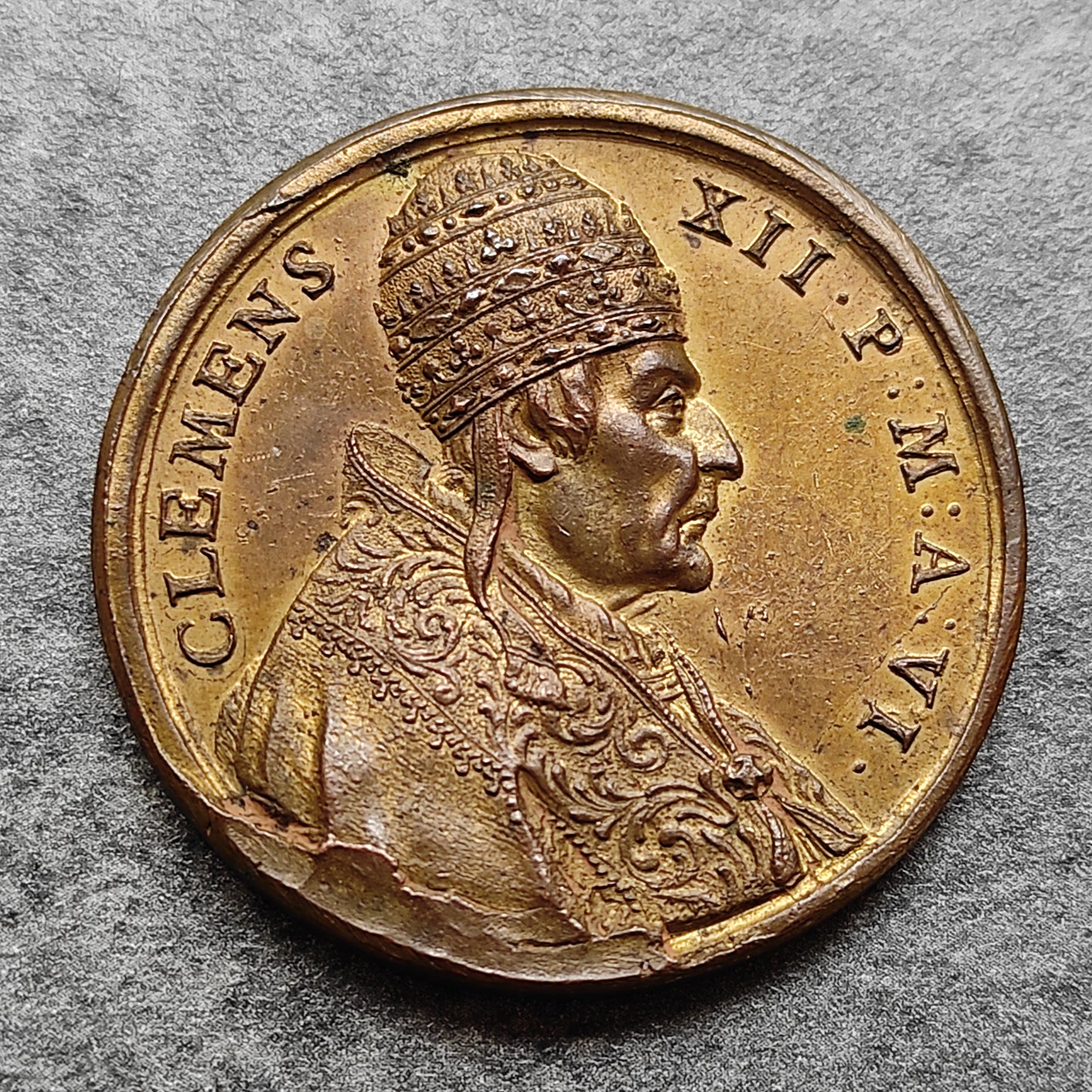 Medalla Papal Clemente XII 1736 Sacerdos Magnus 39 mm 20,36 gr