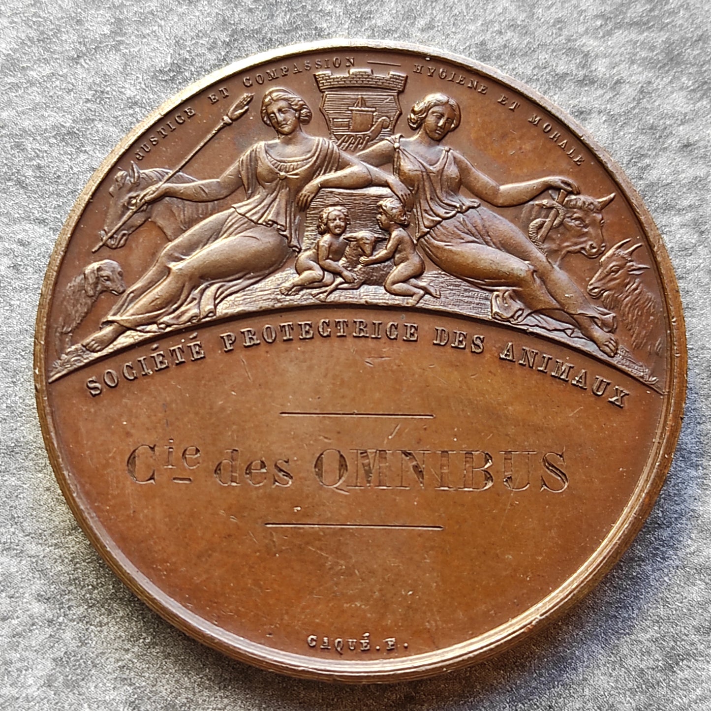 Société Société Protectrice des Pets Compagnie des Omnibus Cocher 1877. Copper 35.4 gr 41 mm