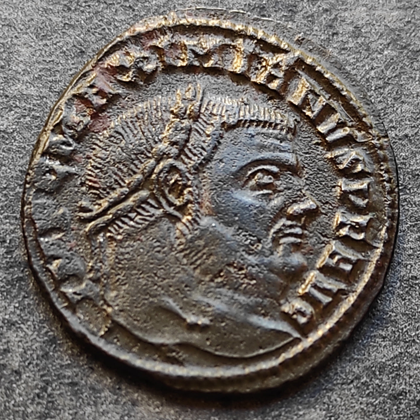 Maximiano Hércules (285-310) Follis CONSERVATORES VRB SVAE Ticinum 5,44 gr