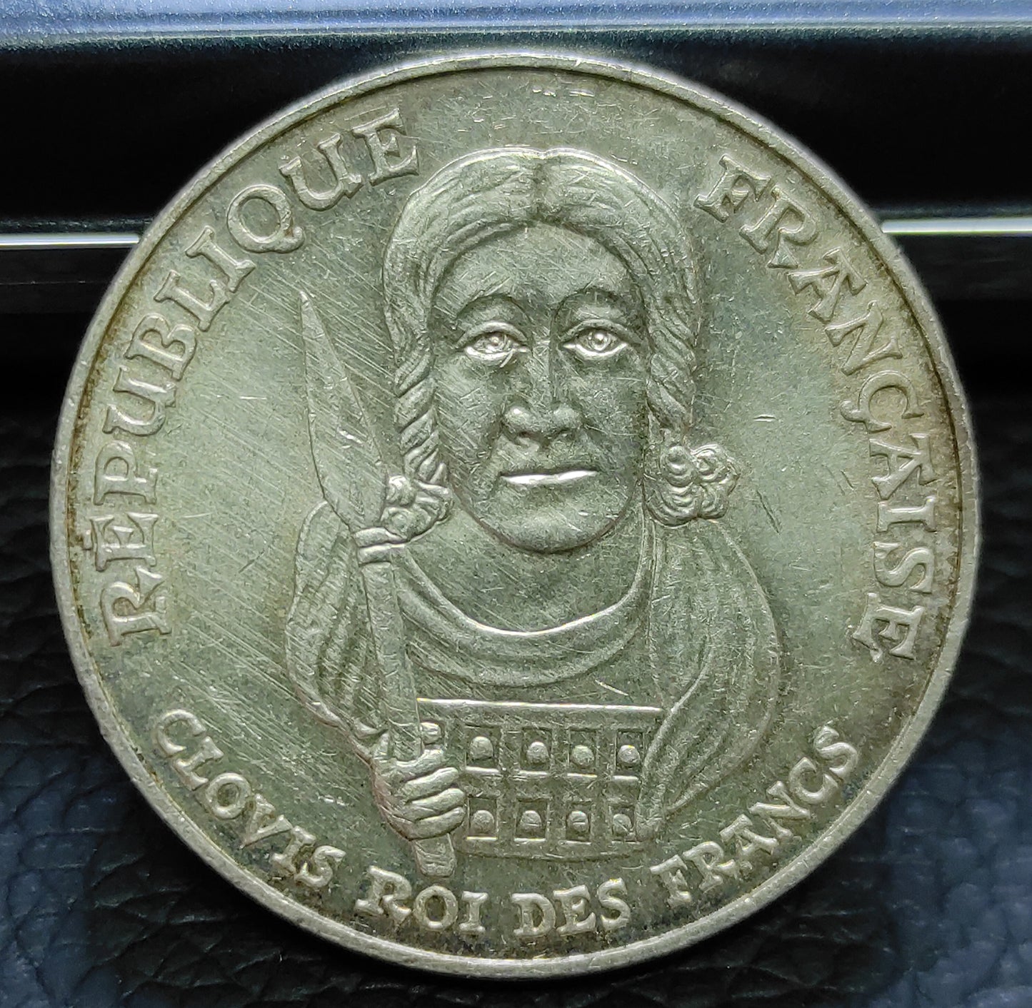 Clodoveo Reyes de los Francos 100 Francos 1996 Plata