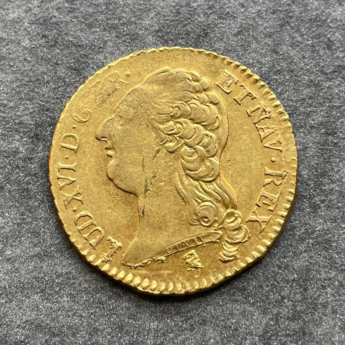 Louis XVI (1774-1793) Louis d'Or with bust naked 1786 in Paris 7.57 gr